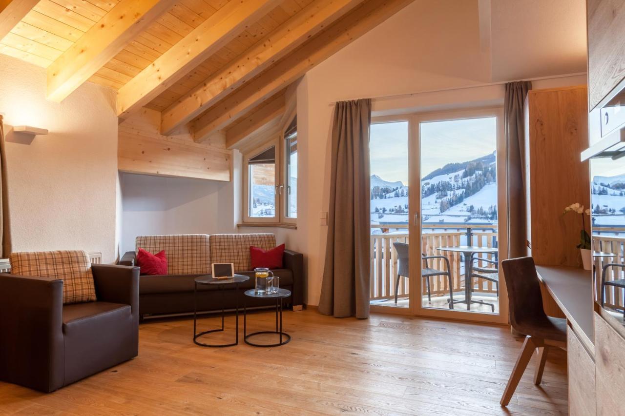 Apart-Hotel Dreisonnenhof フィス エクステリア 写真